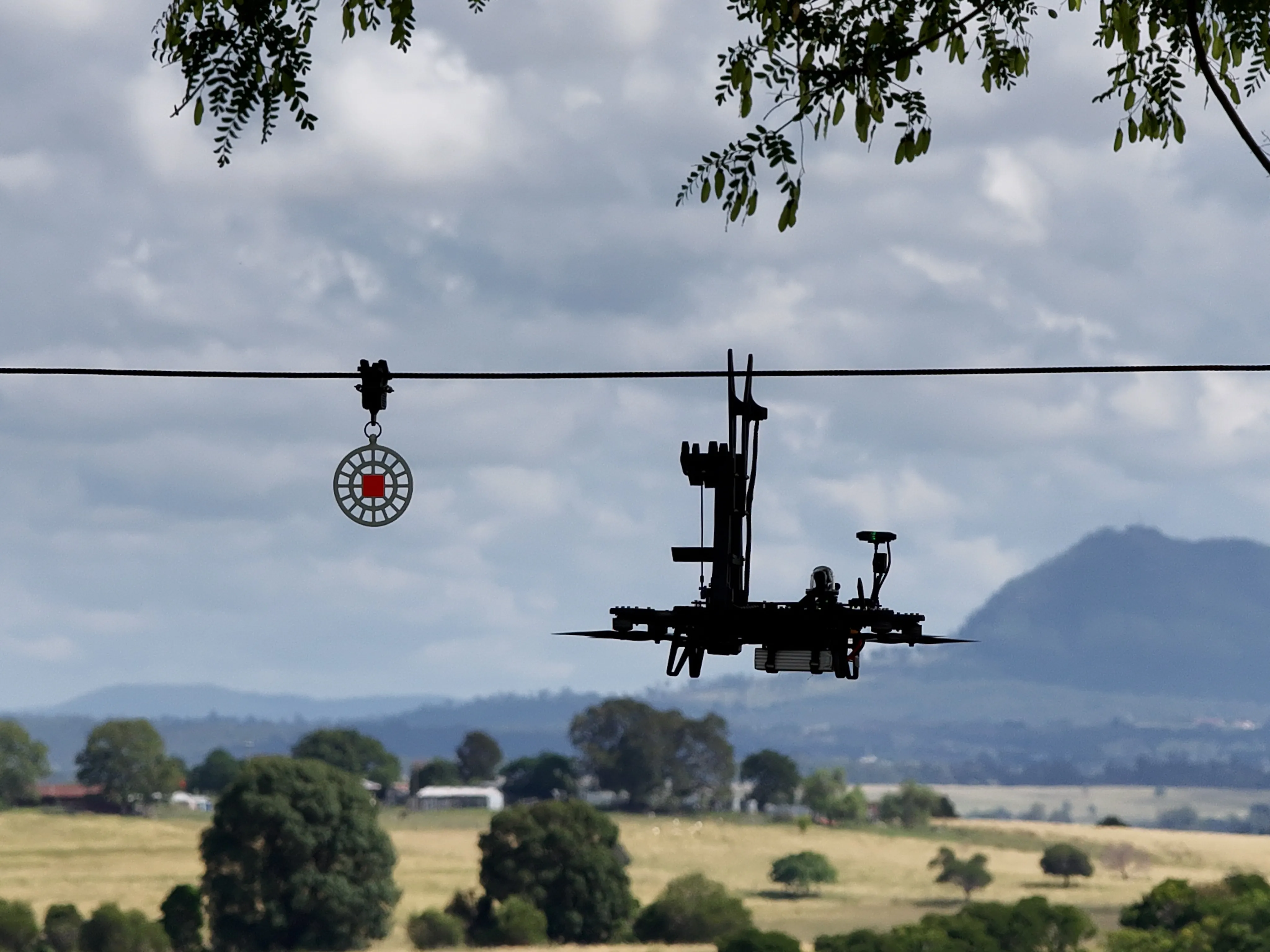 AeroClip Summit Installer in operation